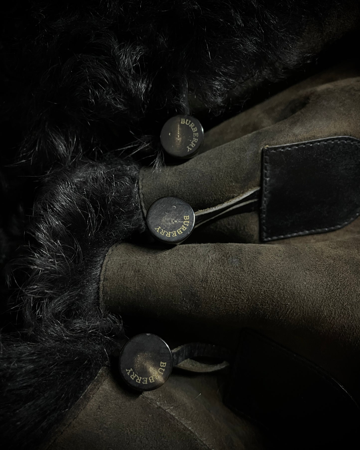 (For offer)Burberry Sample AW05 Brown Suede & Black Shearling Sleeveless Vest