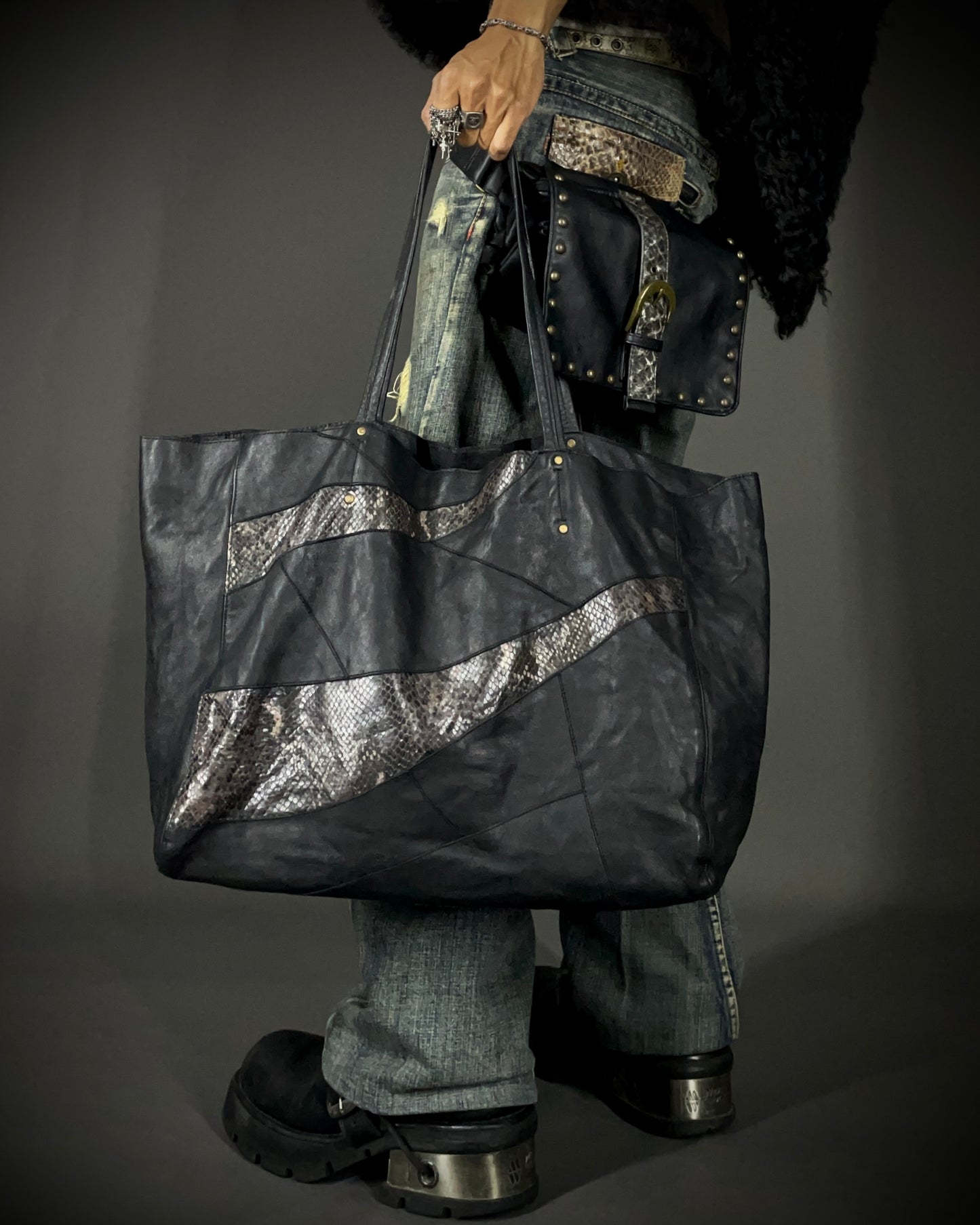 (For offer)Tornado Mart Python Sheep&Goat Leather Tote Bag