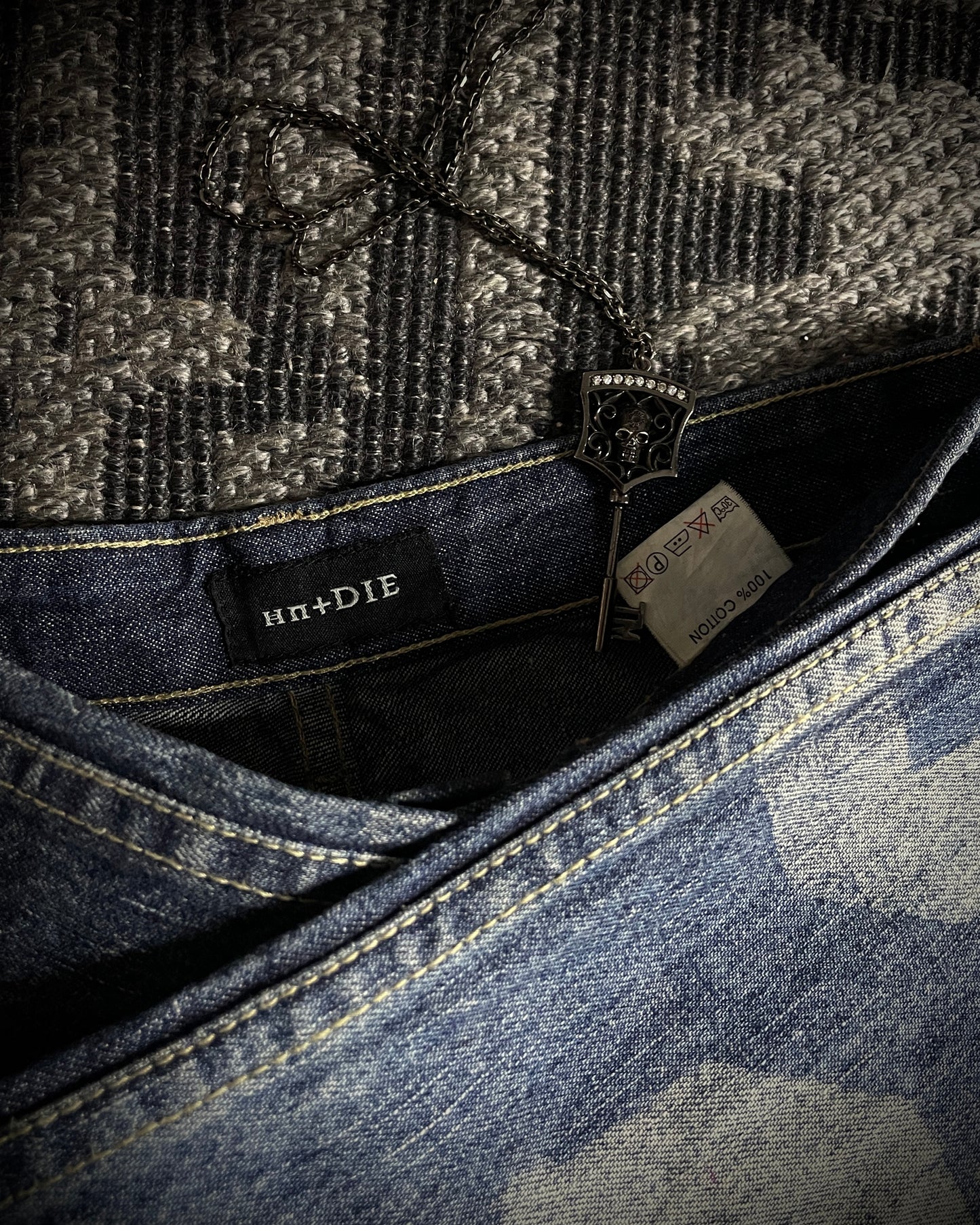 H.Naoto+Die Skull Poem Print Slim Straight Jeans